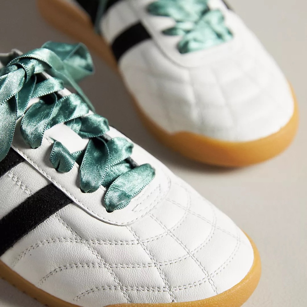 Gola Sneakers - Picture 3 of 8